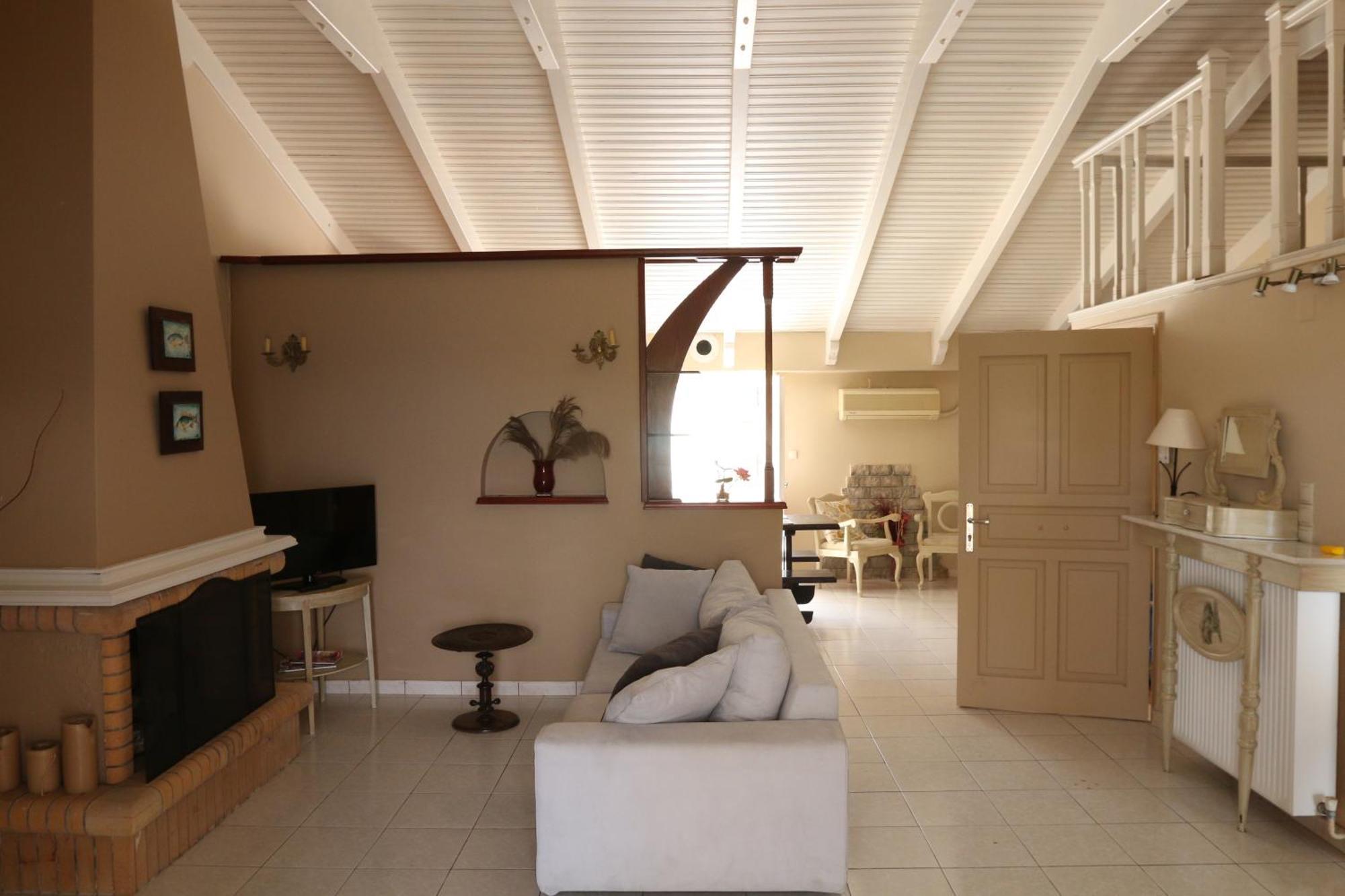 Vanessa Studios Poros  ภายนอก รูปภาพ